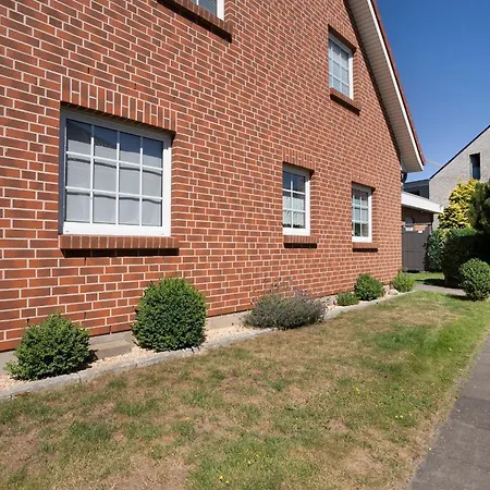 Haus Behrens 2 Apartment *