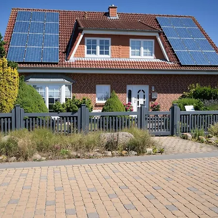 Appartement Haus Behrens 2 *